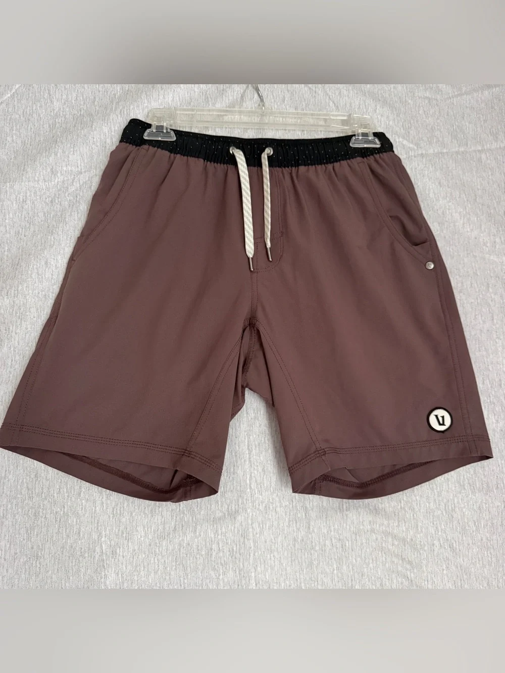 Vuori Mens Kore Lined Shorts Size Small Sour Cherry Color 7 inches inseam